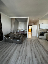 Квартира 2-комн 59 м² - Зураба Горгиладзе, Батуми