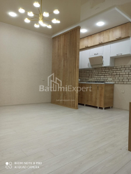 Квартира 3-комн 62 м² - Ангиса, Батуми