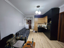 Квартира 2-комн 43 м² - Звиада Гамсахурдиа, Батуми