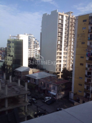 Квартира 2-комн 49 м² - Еквтиме Такаишвили, Батуми
